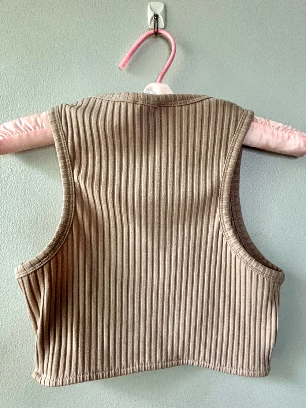 Princess Polly Ribbed Crop Tank in Taupe Beige SZ 6  Minimalist Basic - Picture 3 of 5